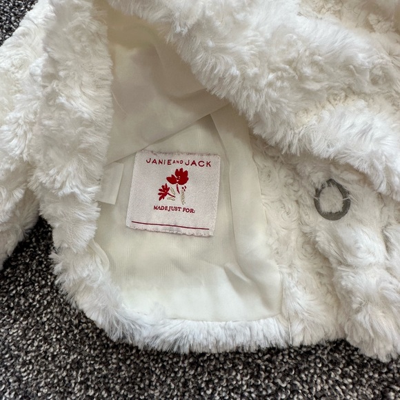 Janie & Jack Coat Infant Girls 6-12 Months Faux Fur Topper Snap Closure Jacket - Picture 5 of 5